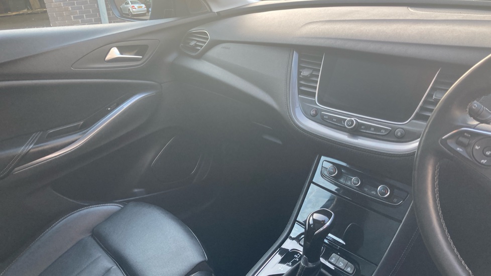 Vauxhall Grandland X 1.2 Turbo Elite Nav 5dr Auto [8 Speed] Petrol Hatchback - Image 14