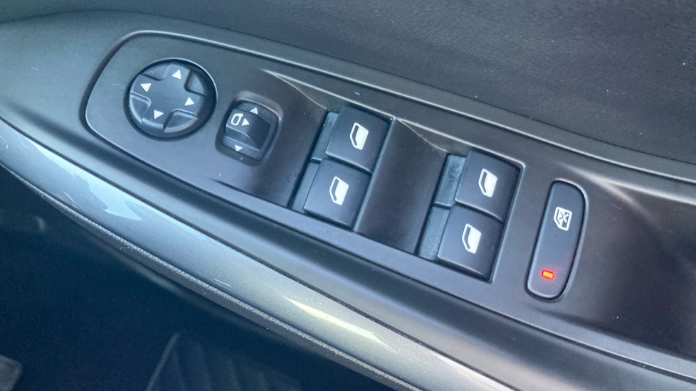 Vauxhall Grandland X 1.2 Turbo Elite Nav 5dr Auto [8 Speed] Petrol Hatchback - Image 39