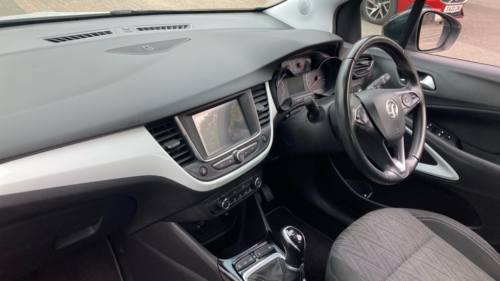 Vauxhall Crossland X 1.2 [83] Griffin 5dr [Start Stop] Petrol Hatchback - Image 9