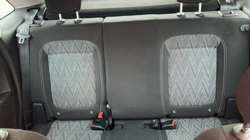 Vauxhall Crossland X 1.2 [83] Griffin 5dr [Start Stop] Petrol Hatchback - Image 15