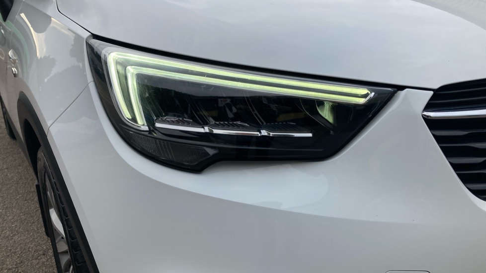 Vauxhall Crossland X 1.2 [83] Griffin 5dr [Start Stop] Petrol Hatchback - Image 21