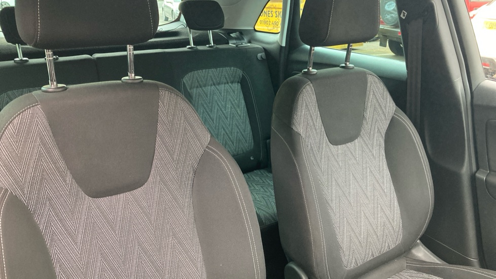 Vauxhall Crossland X 1.2 [83] Griffin 5dr [Start Stop] Petrol Hatchback - Image 30