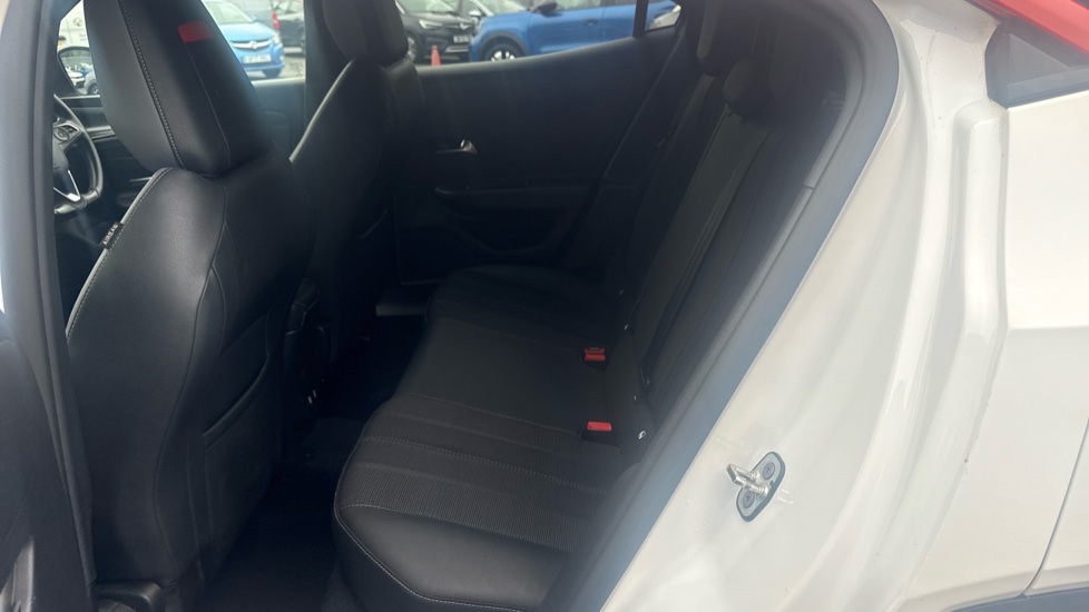 Vauxhall Mokka 1.2 Turbo SRi 5dr Petrol Hatchback - Image 16