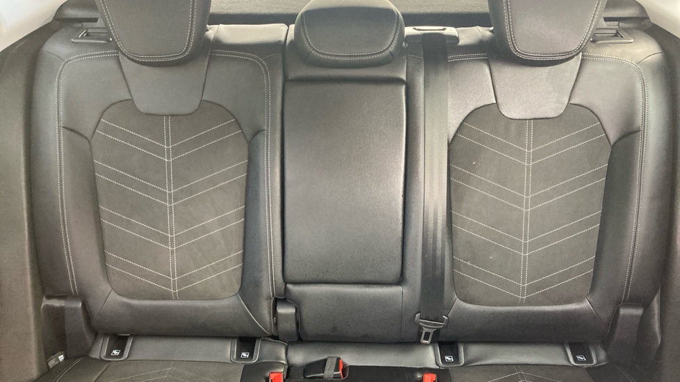 Vauxhall Grandland 1.2 Turbo Ultimate 5dr Petrol Hatchback - Image 15