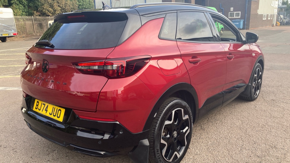 Vauxhall Grandland 1.2 Turbo Ultimate 5dr Petrol Hatchback - Image 31