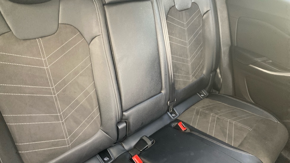 Vauxhall Grandland 1.2 Turbo Ultimate 5dr Petrol Hatchback - Image 40