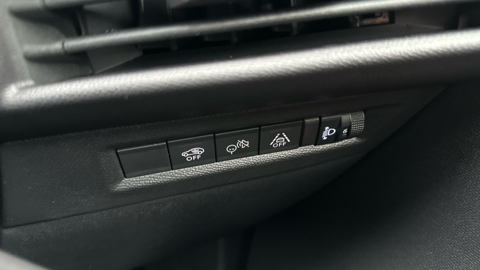 Vauxhall Frontera 1.2 Hybrid [136] GS 5dr e-DCT6 Petrol Estate - Image 22