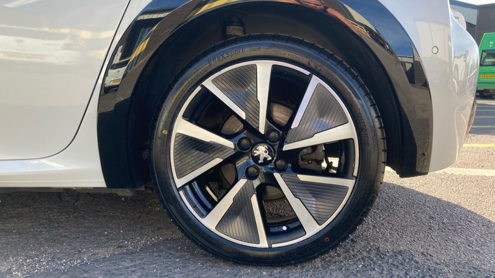 Peugeot 208 100kW GT 50kWh 5dr Auto Electric Hatchback - Image 7