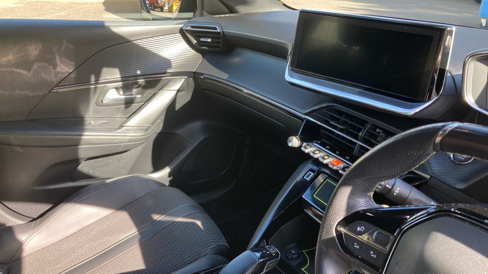 Peugeot 208 100kW GT 50kWh 5dr Auto Electric Hatchback - Image 14