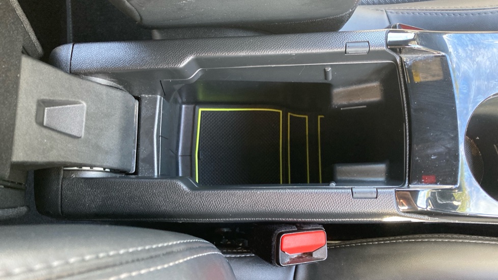Peugeot 208 100kW GT 50kWh 5dr Auto Electric Hatchback - Image 31