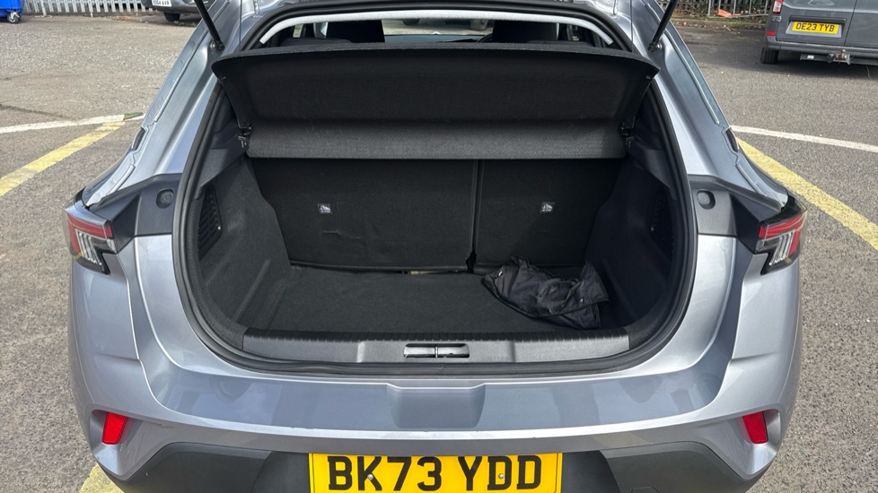 Vauxhall Mokka 1.2 Turbo 100 Design 5dr Petrol Hatchback - Image 4