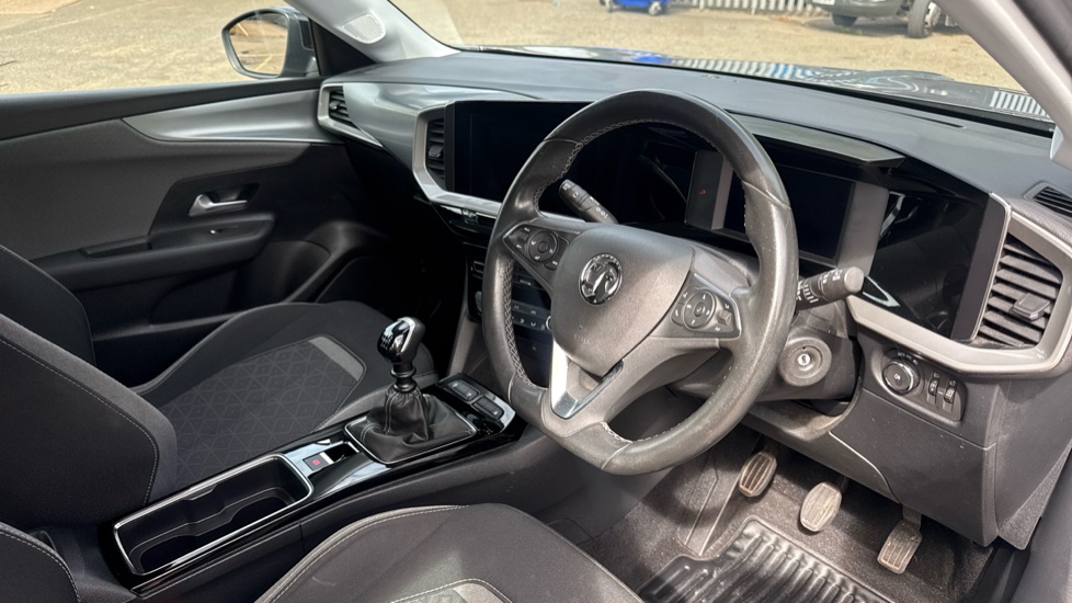 Vauxhall Mokka 1.2 Turbo 100 Design 5dr Petrol Hatchback - Image 11