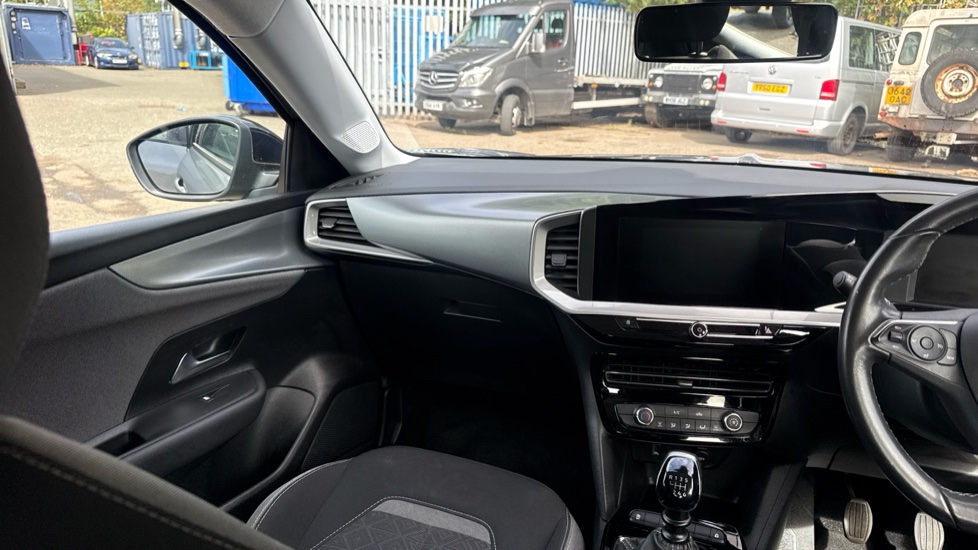Vauxhall Mokka 1.2 Turbo 100 Design 5dr Petrol Hatchback - Image 14