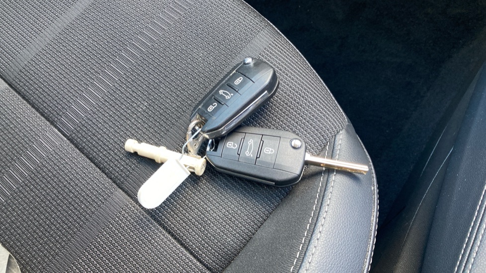 Vauxhall Grandland 1.2 Turbo GS 5dr Petrol Hatchback - Image 20