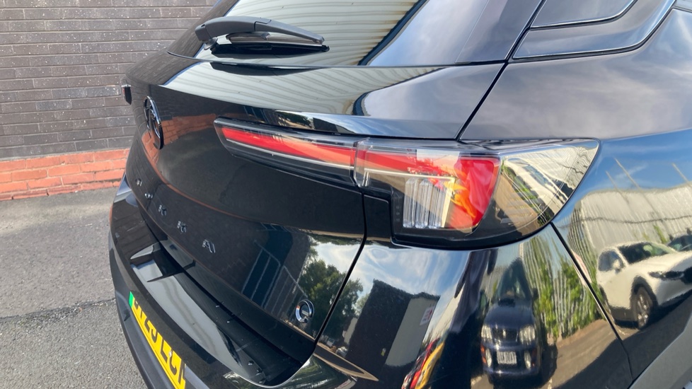 Vauxhall Mokka 100kW Ultimate 50kWh 5dr Auto Electric Hatchback - Image 32