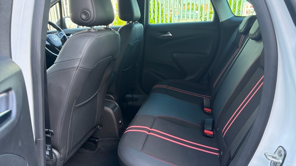 Vauxhall Crossland 1.2 Turbo GS 5dr Petrol Hatchback - Image 16