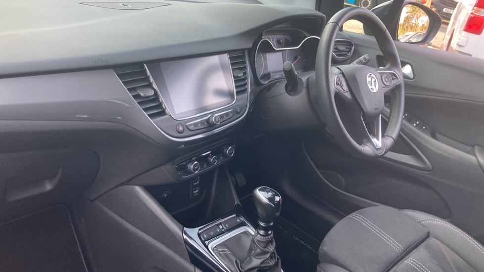Vauxhall Crossland 1.5 Turbo D Ultimate 5dr Diesel Hatchback - Image 9