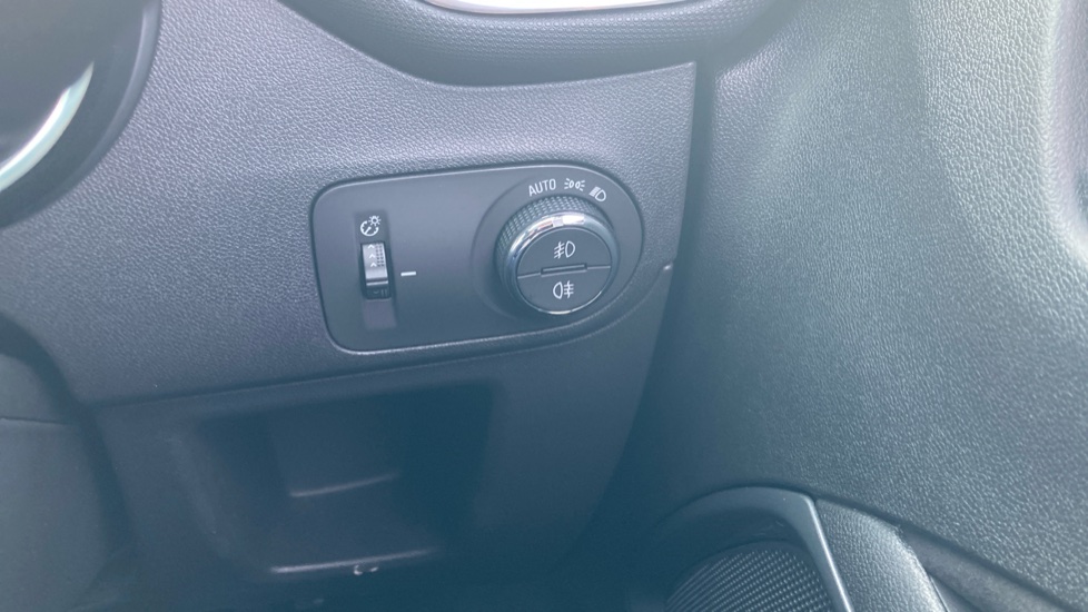 Vauxhall Crossland 1.5 Turbo D Ultimate 5dr Diesel Hatchback - Image 24