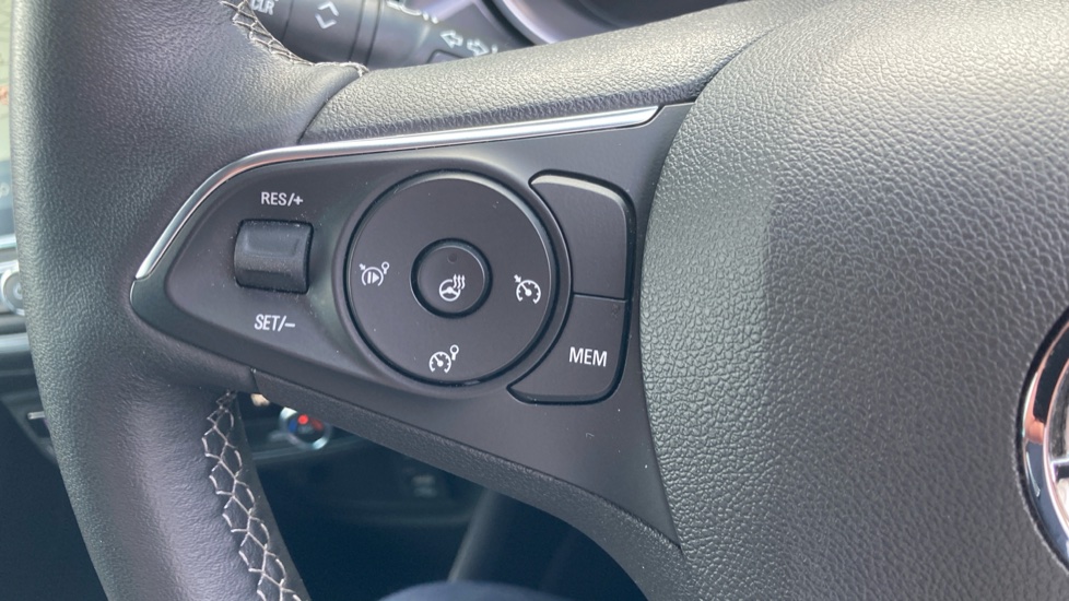 Vauxhall Crossland 1.5 Turbo D Ultimate 5dr Diesel Hatchback - Image 28