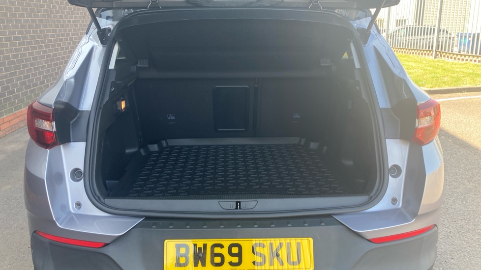 Vauxhall Grandland X 1.2 Turbo SRi Nav 5dr Petrol Hatchback - Image 4