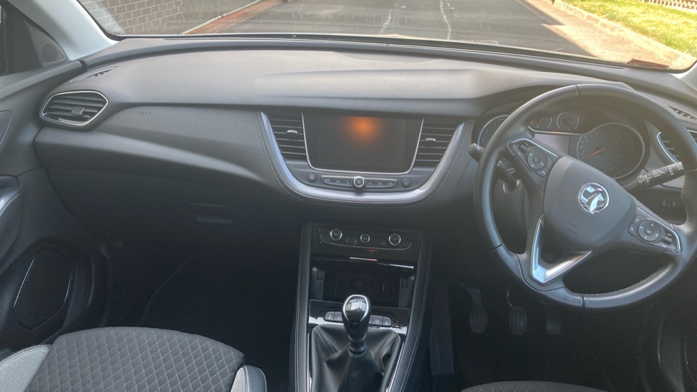 Vauxhall Grandland X 1.2 Turbo SRi Nav 5dr Petrol Hatchback - Image 10