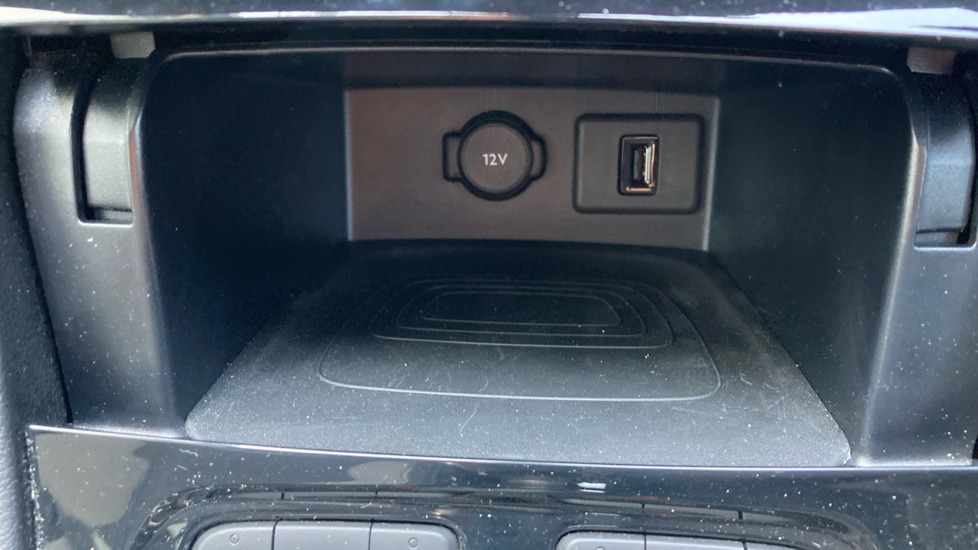 Vauxhall Grandland X 1.2 Turbo SRi Nav 5dr Petrol Hatchback - Image 29