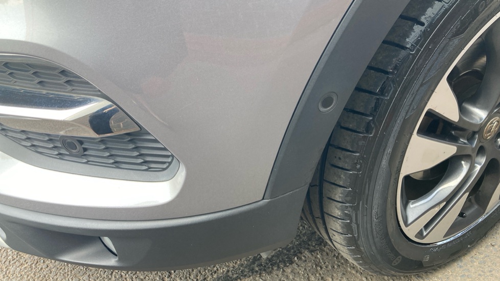 Vauxhall Grandland X 1.2 Turbo SRi Nav 5dr Petrol Hatchback - Image 37