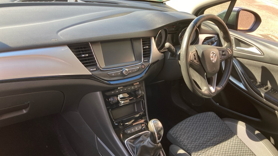 Vauxhall Astra 1.2 Turbo SRi Nav 5dr Petrol Hatchback - Image 9