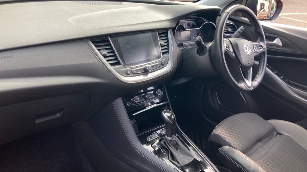 Vauxhall Grandland X 1.2 Turbo SRi Nav 5dr Auto Petrol Hatchback - Image 9