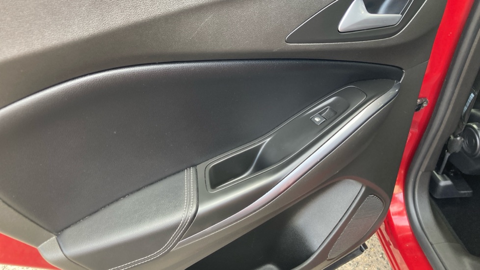 Vauxhall Grandland X 1.2 Turbo SRi Nav 5dr Auto Petrol Hatchback - Image 22
