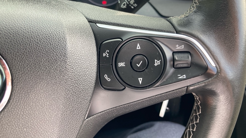 Vauxhall Grandland X 1.2 Turbo SRi Nav 5dr Auto Petrol Hatchback - Image 30