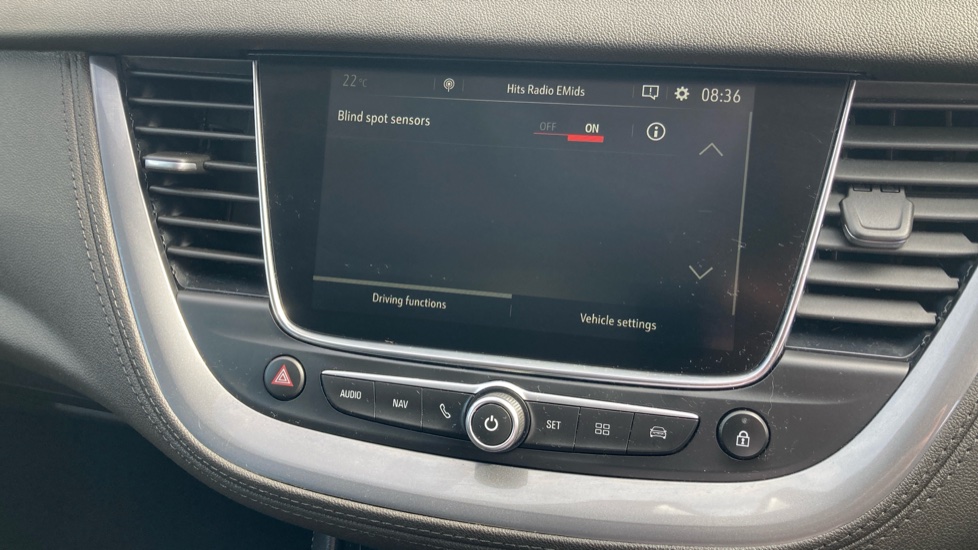 Vauxhall Grandland X 1.2 Turbo SRi Nav 5dr Auto Petrol Hatchback - Image 35