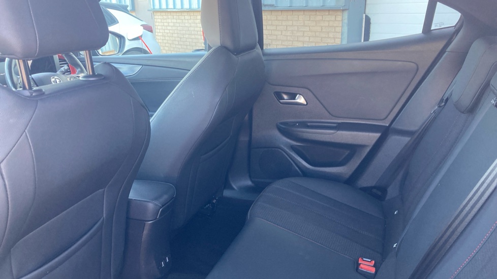 Vauxhall Mokka 100kW GS 50kWh 5dr Auto Electric Hatchback - Image 16