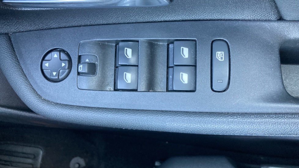 Vauxhall Mokka 100kW GS 50kWh 5dr Auto Electric Hatchback - Image 36