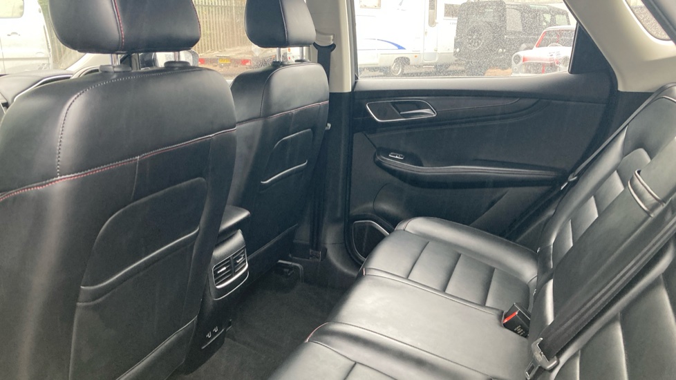 MG HS 1.5 T-GDI Excite 5dr Petrol Hatchback - Image 16