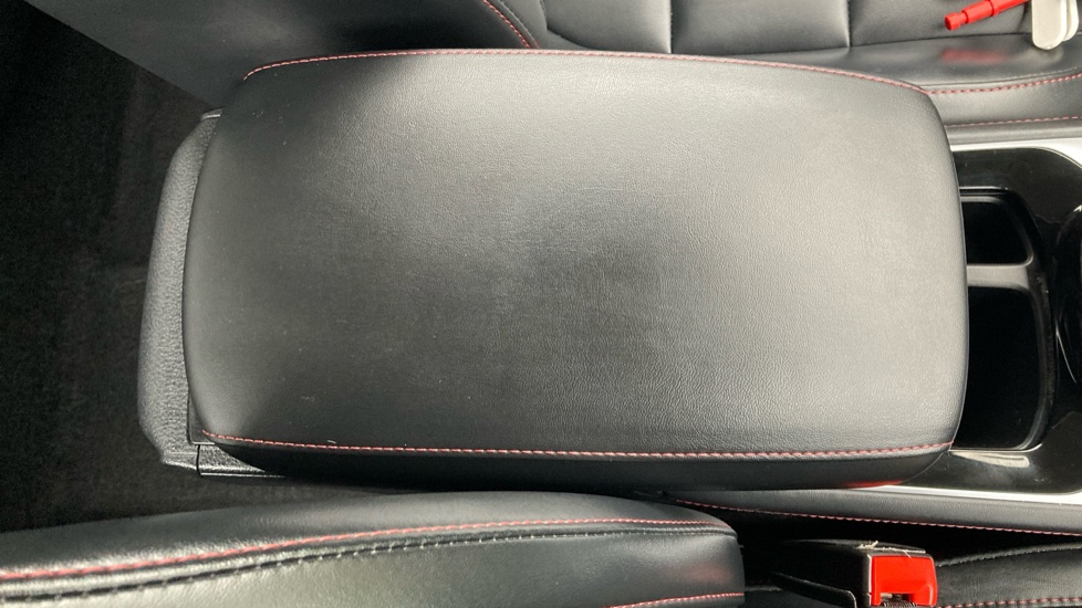 MG HS 1.5 T-GDI Excite 5dr Petrol Hatchback - Image 30
