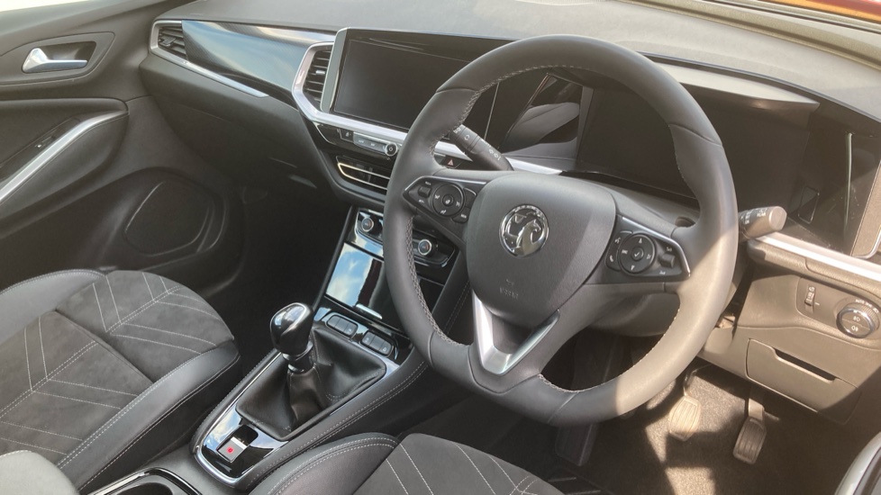 Vauxhall Grandland 1.2 Turbo Ultimate 5dr Petrol Hatchback - Image 11