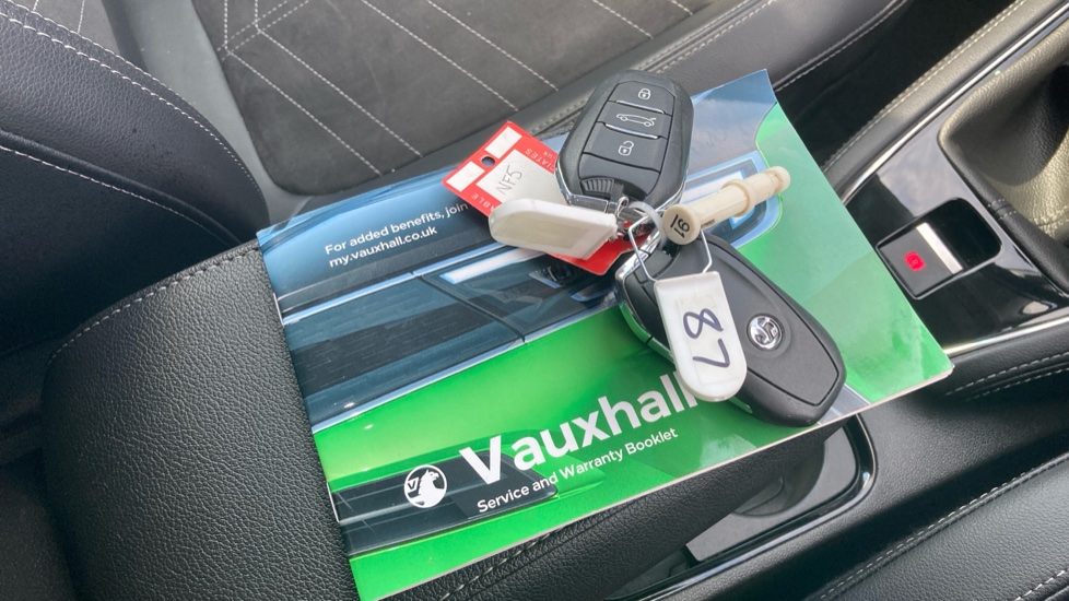 Vauxhall Grandland 1.2 Turbo Ultimate 5dr Petrol Hatchback - Image 19
