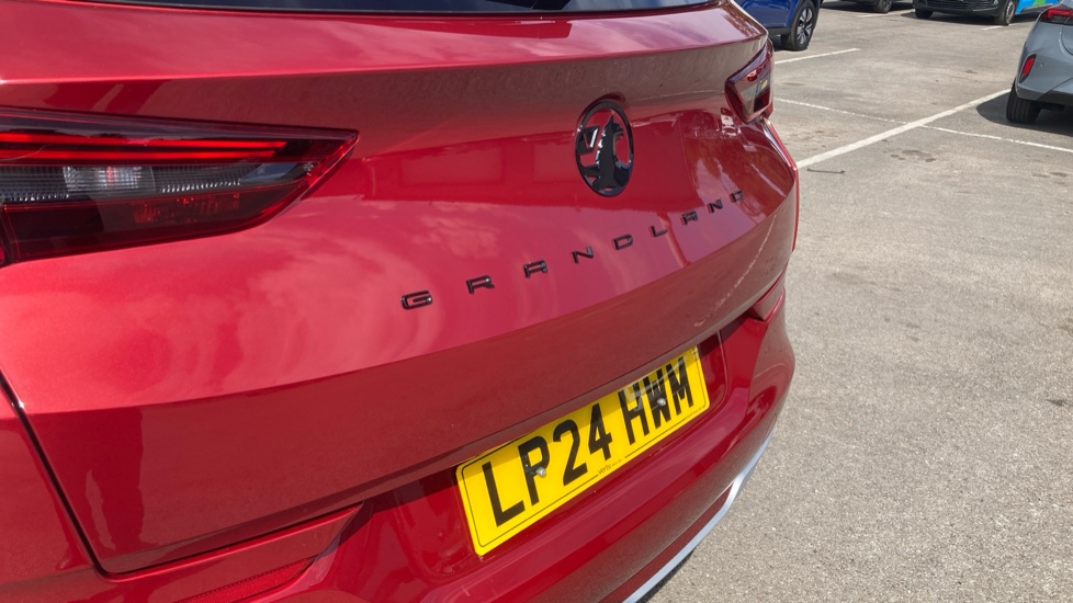 Vauxhall Grandland 1.2 Turbo Ultimate 5dr Petrol Hatchback - Image 32