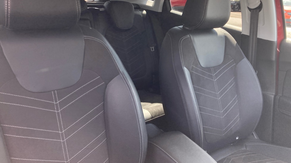 Vauxhall Grandland 1.2 Turbo Ultimate 5dr Petrol Hatchback - Image 34