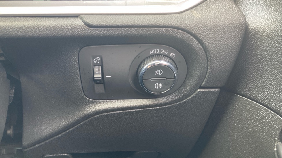 Vauxhall Grandland 1.2 Turbo Ultimate 5dr Petrol Hatchback - Image 37