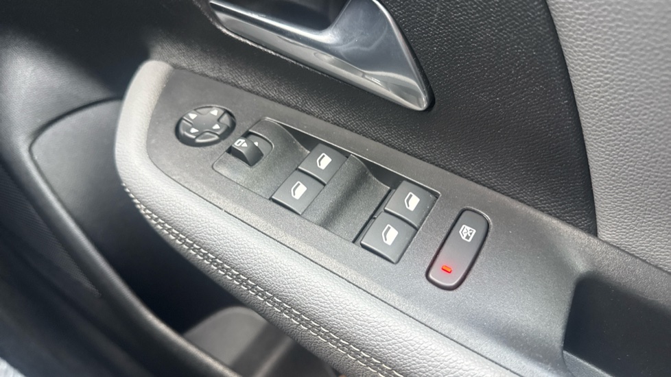 Vauxhall Mokka 1.2 Turbo 100 Elite Premium 5dr Petrol Hatchback - Image 35