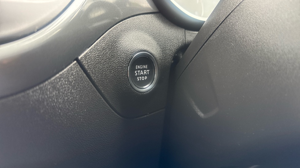 Vauxhall Crossland 1.2 Turbo Ultimate 5dr Petrol Hatchback - Image 36