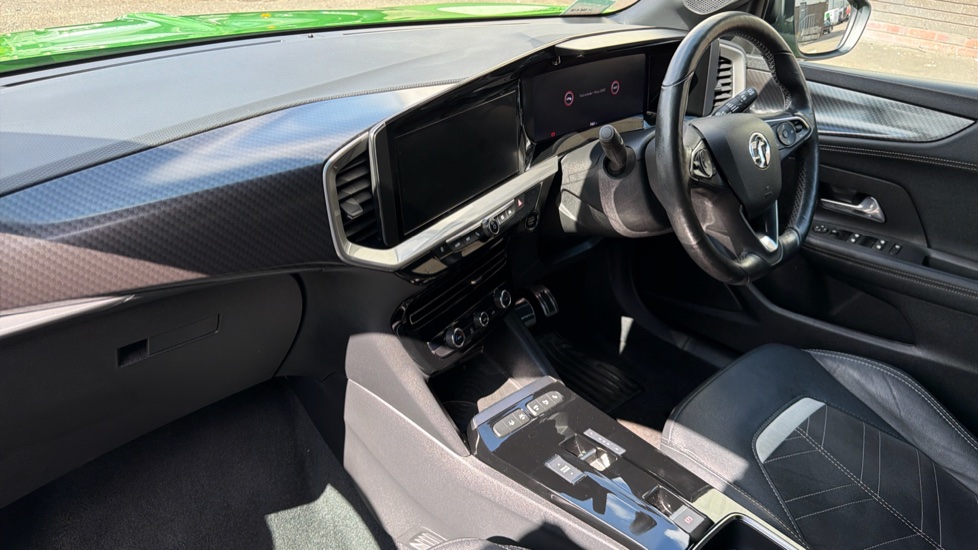 Vauxhall Mokka 100kW Ultimate 50kWh 5dr Auto Electric Hatchback - Image 9