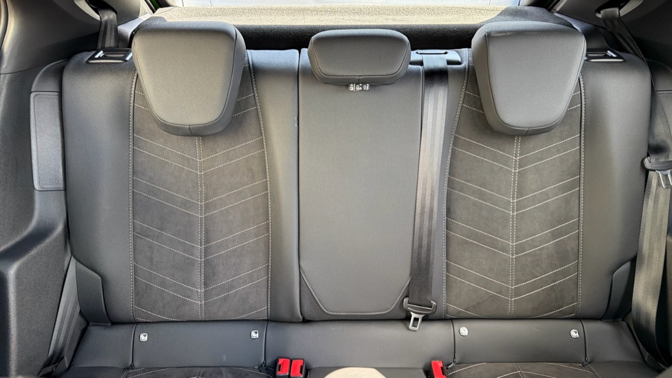 Vauxhall Mokka 100kW Ultimate 50kWh 5dr Auto Electric Hatchback - Image 15
