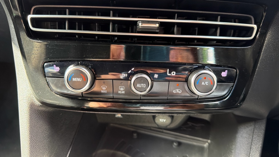 Vauxhall Mokka 100kW Ultimate 50kWh 5dr Auto Electric Hatchback - Image 34