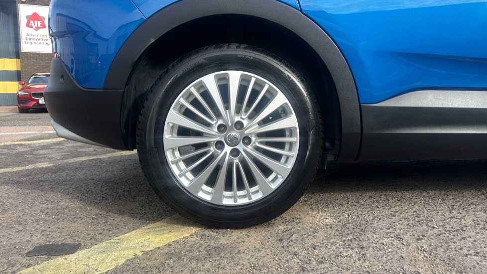 Vauxhall Grandland X 1.2 Turbo Business Edition Nav 5dr Petrol Hatchback - Image 7