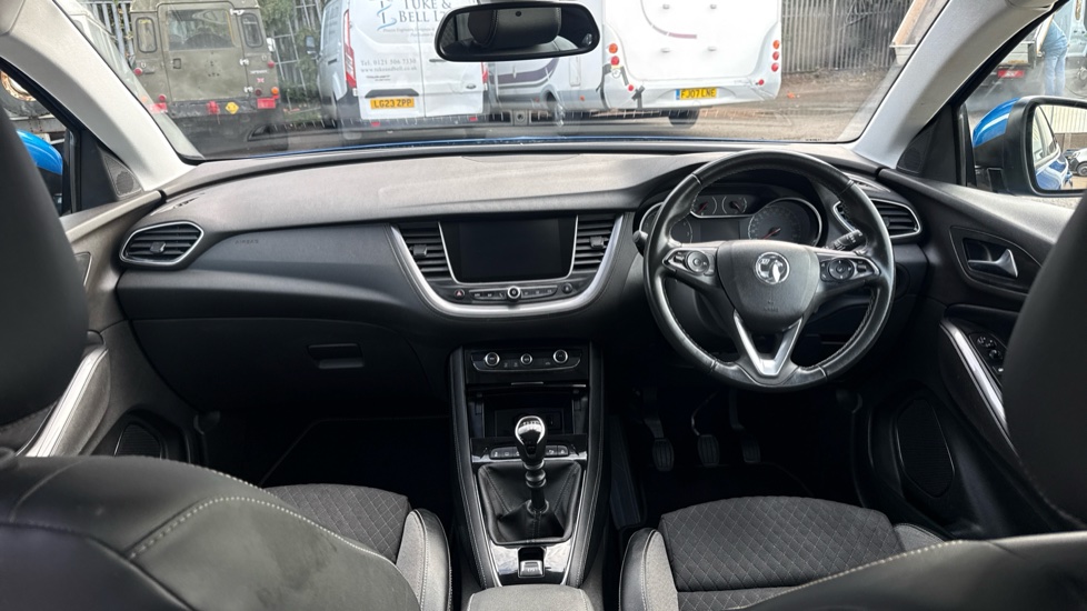 Vauxhall Grandland X 1.2 Turbo Business Edition Nav 5dr Petrol Hatchback - Image 10