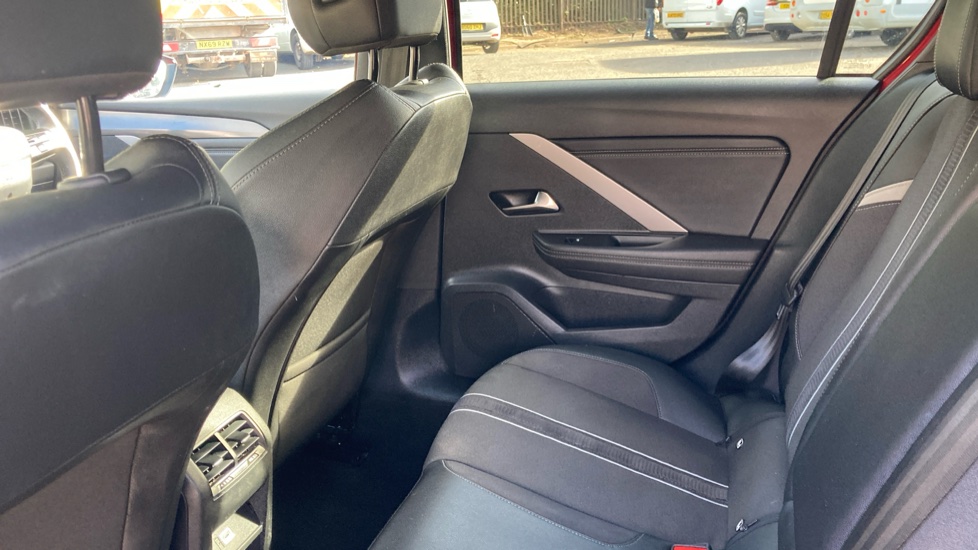 Vauxhall Astra 1.2 Turbo 130 GS 5dr Petrol Hatchback - Image 16