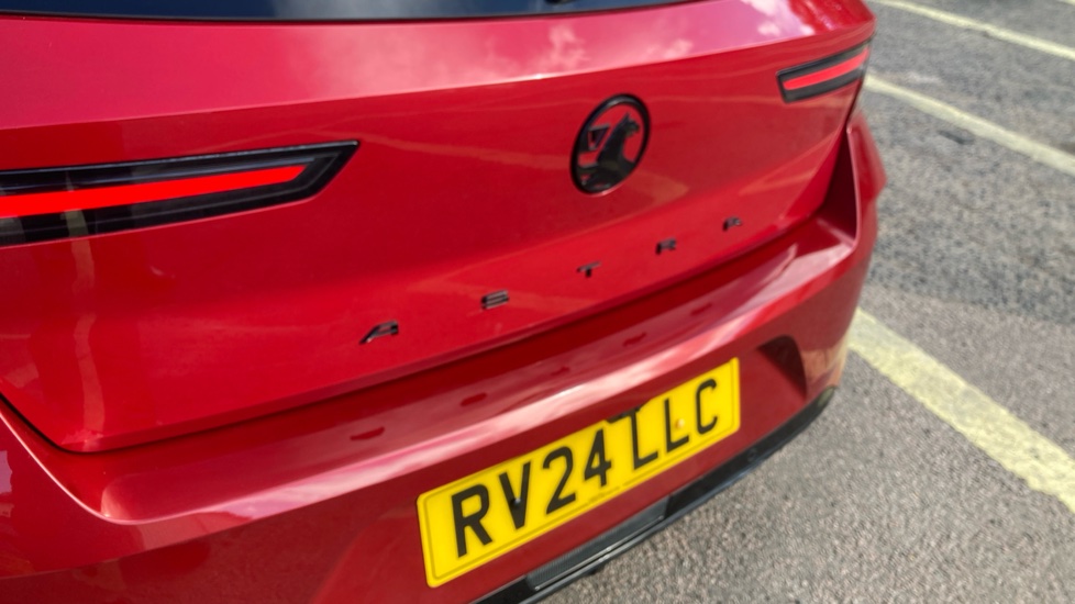 Vauxhall Astra 1.2 Turbo 130 GS 5dr Petrol Hatchback - Image 32